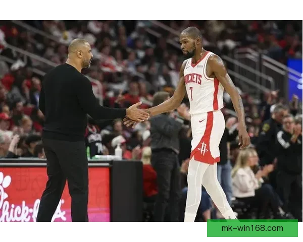 乌度卡盛赞杜兰特历史地位直追乔丹未来有望超越更多传奇巨星