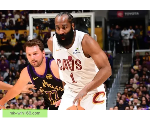 詹姆斯争历史总胜场 东契奇复出迎战哈登精彩对决